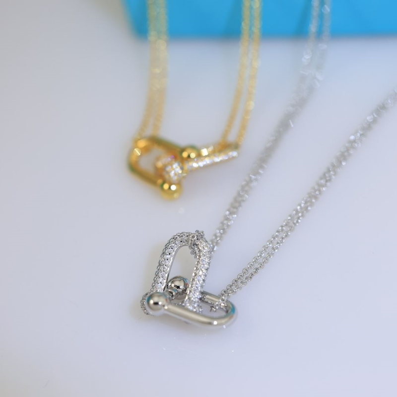 T*f*ny necklaces